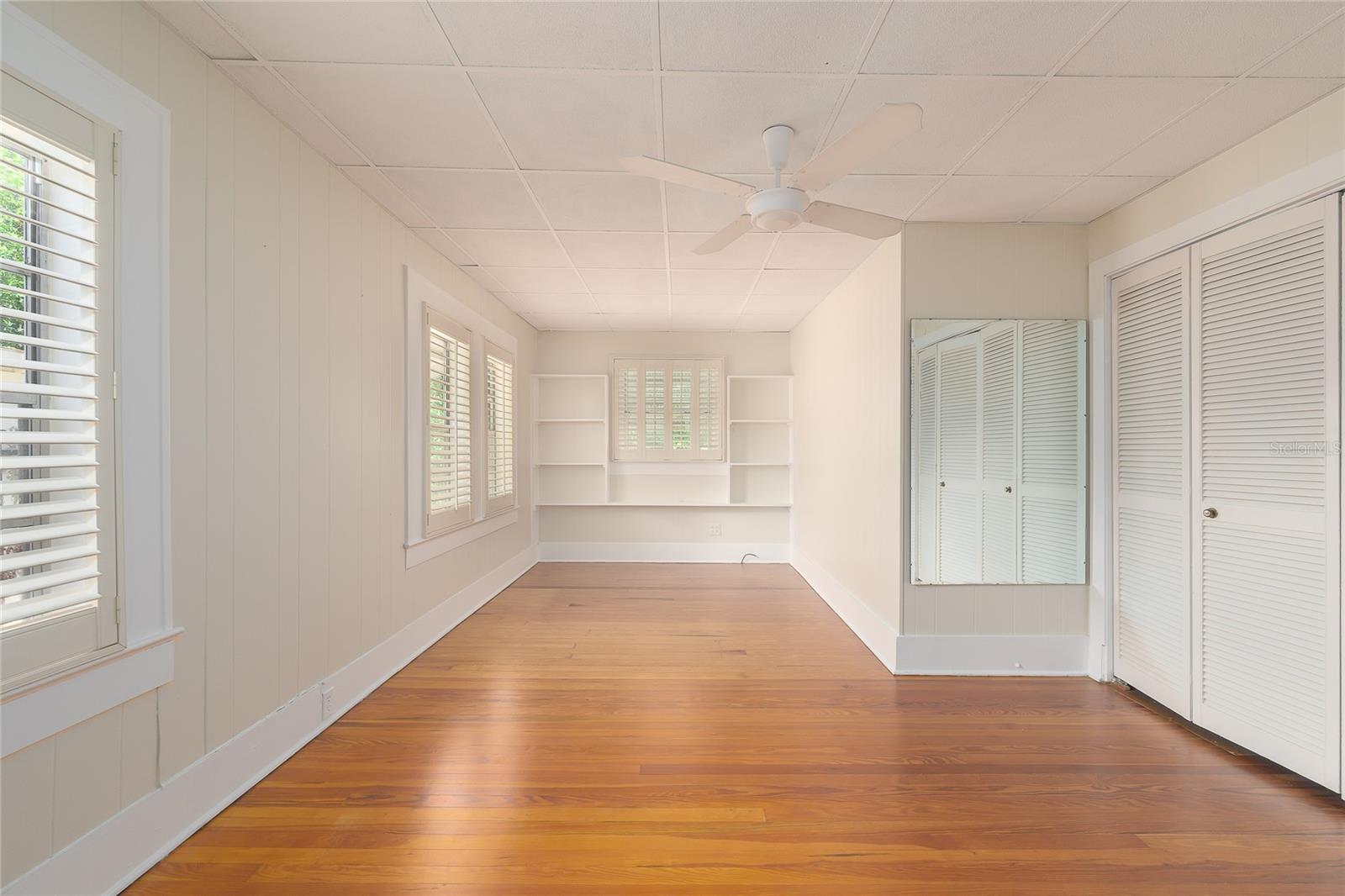 Image 12 of 39 For 1621 Sunnyside Drive