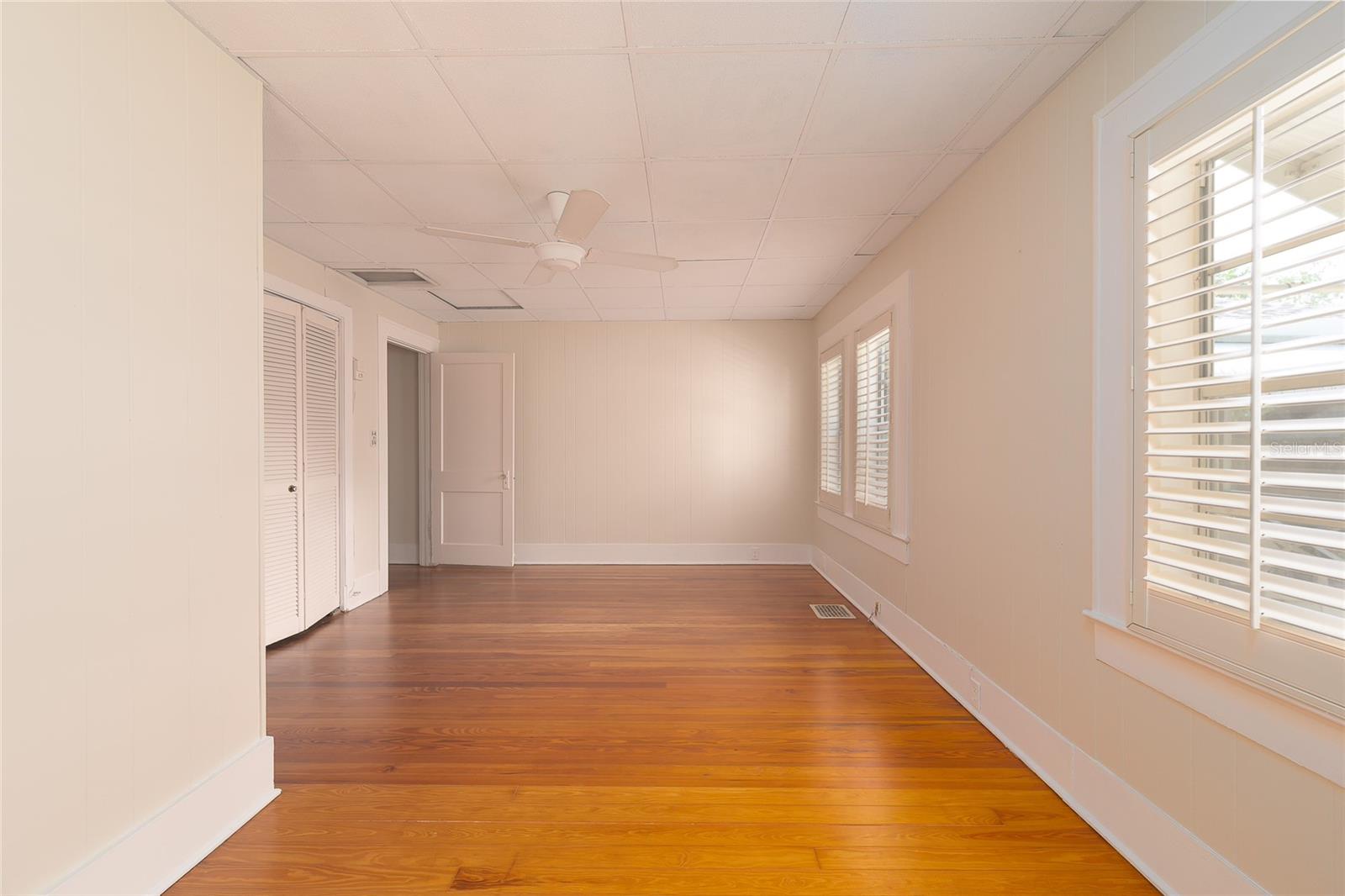 Image 14 of 39 For 1621 Sunnyside Drive