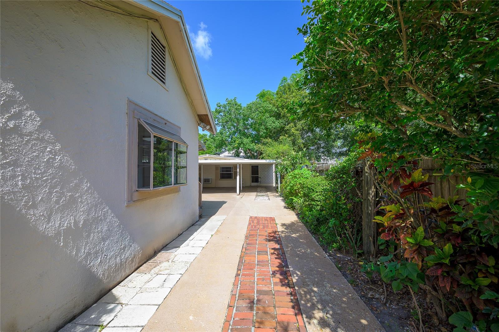 Image 27 of 39 For 1621 Sunnyside Drive