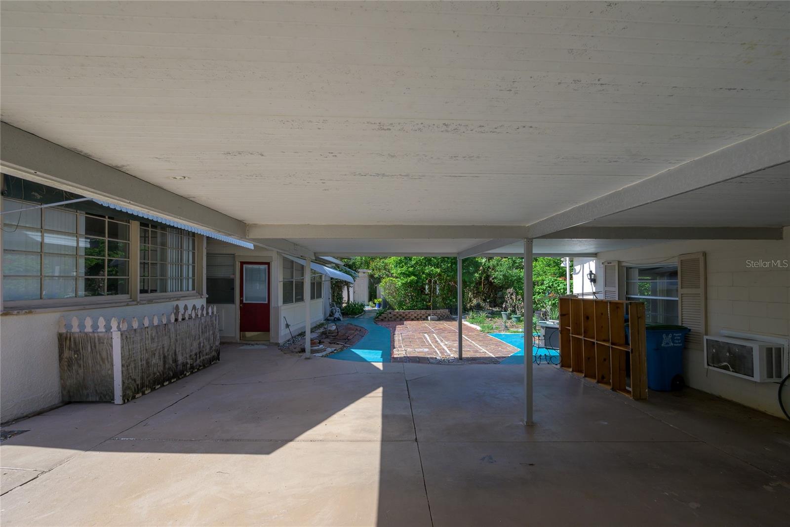 Image 29 of 39 For 1621 Sunnyside Drive