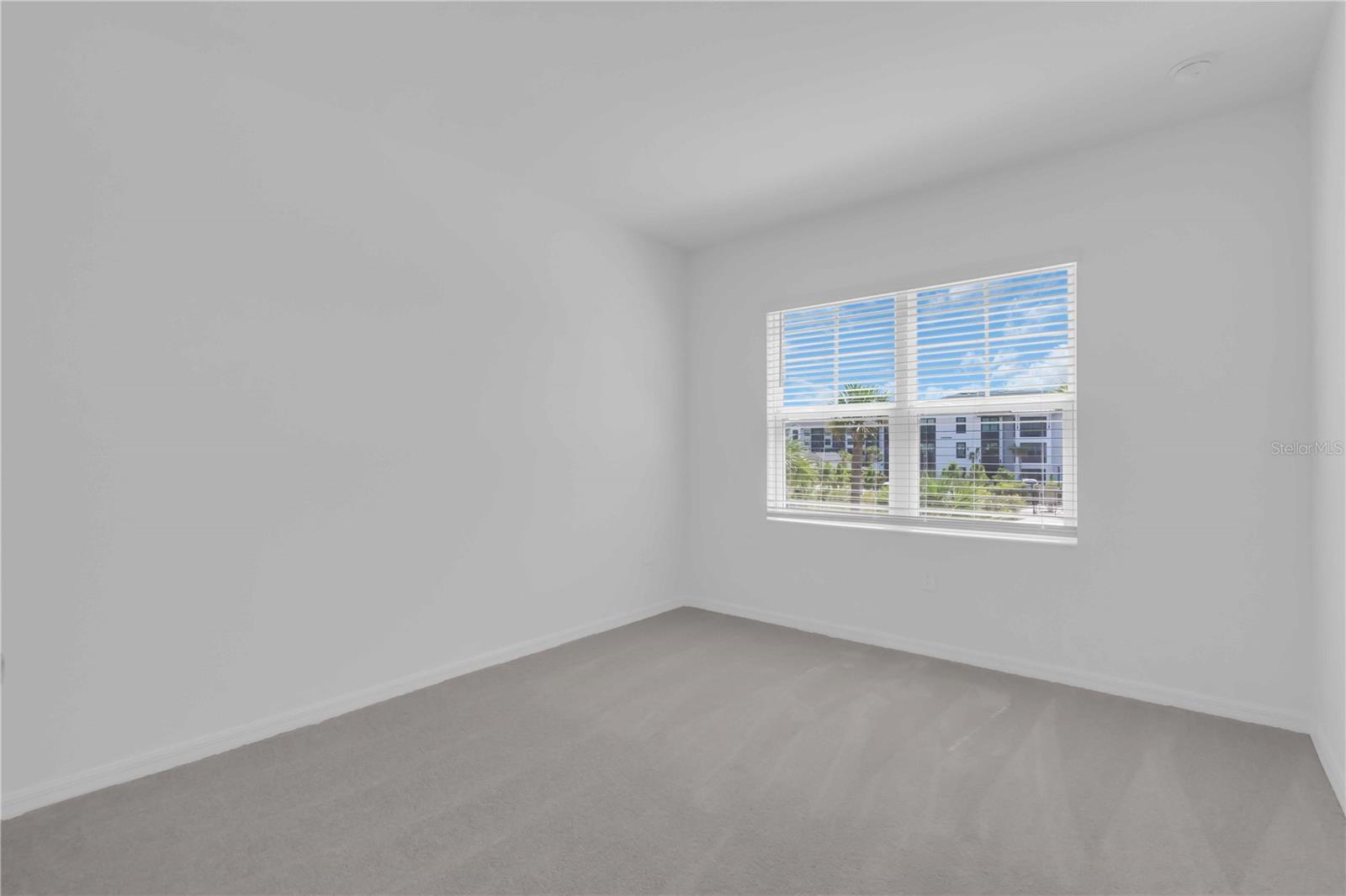 Image 10 of 16 For 17322 Alderwood Lane