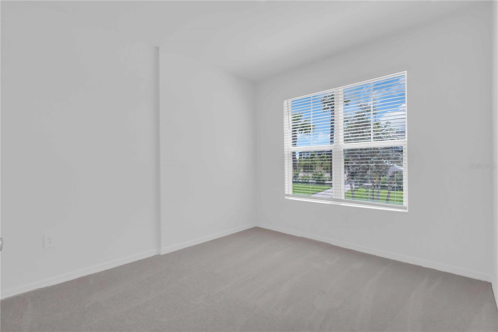 Image 13 of 16 For 17322 Alderwood Lane