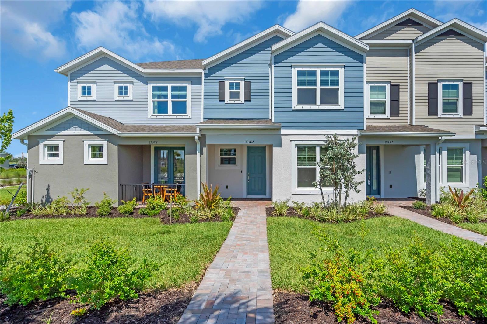 Image 2 of 16 For 17322 Alderwood Lane