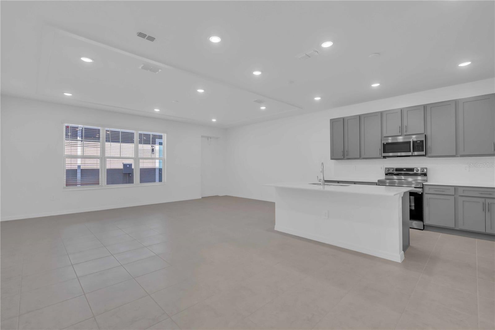 Image 4 of 16 For 17322 Alderwood Lane