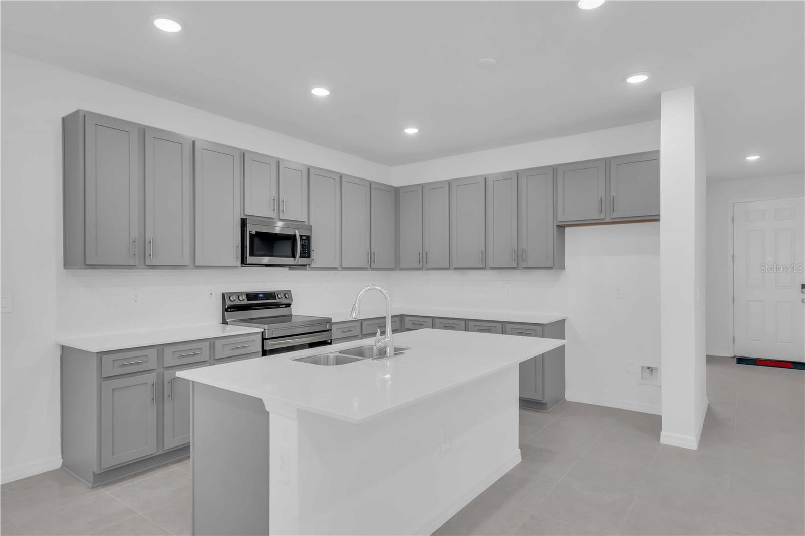 Image 5 of 16 For 17322 Alderwood Lane