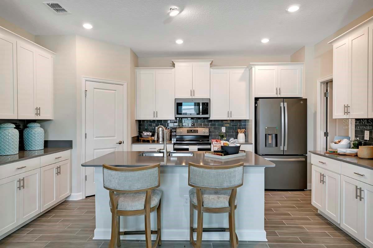 Image 2 of 29 For 2519 Peace Of Mind Avenue