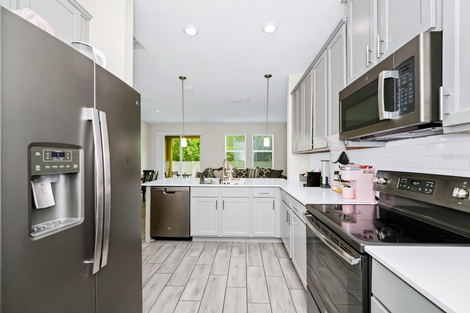 Image 18 of 43 For 10070 Red Eagle Drive