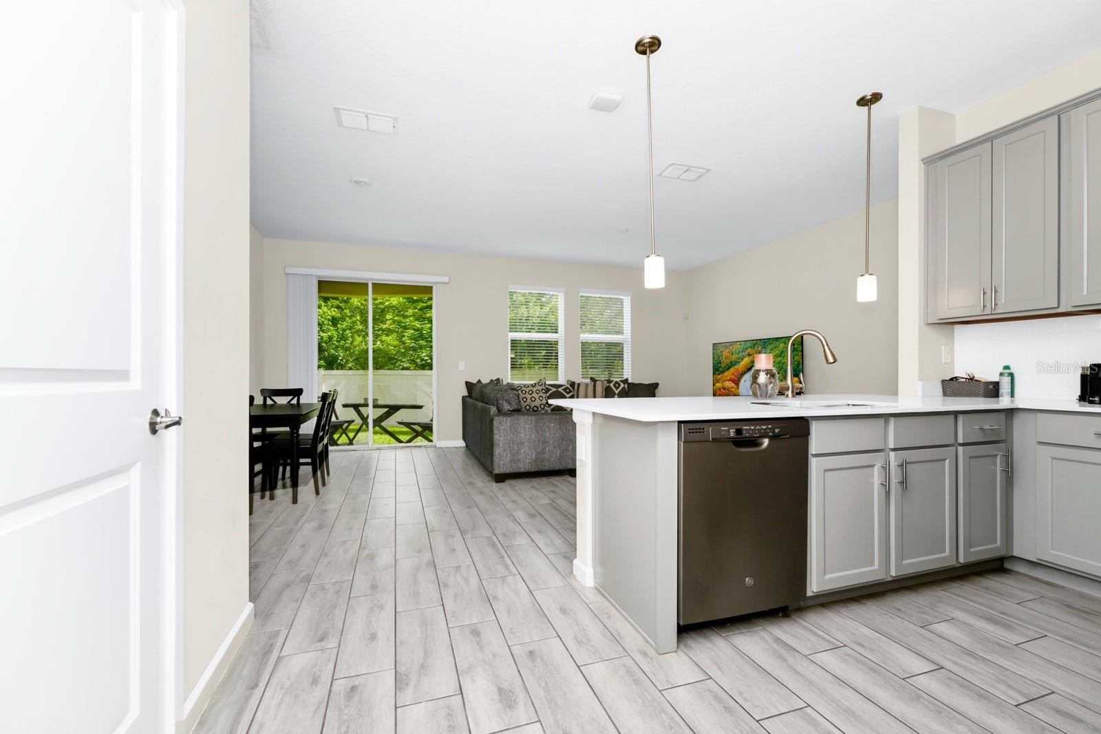 Image 9 of 43 For 10070 Red Eagle Drive