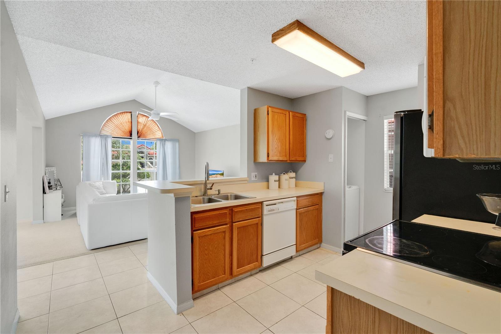 Image 10 of 44 For 900 Northern Dancer Way 204