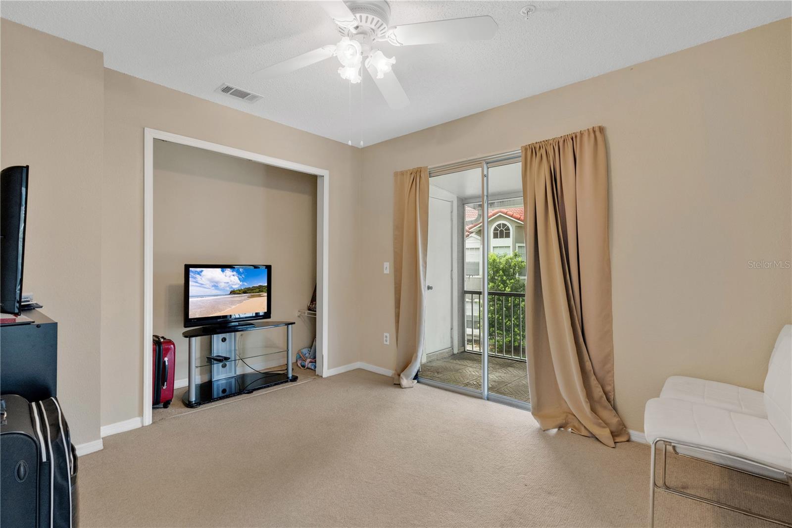 Image 12 of 44 For 900 Northern Dancer Way 204