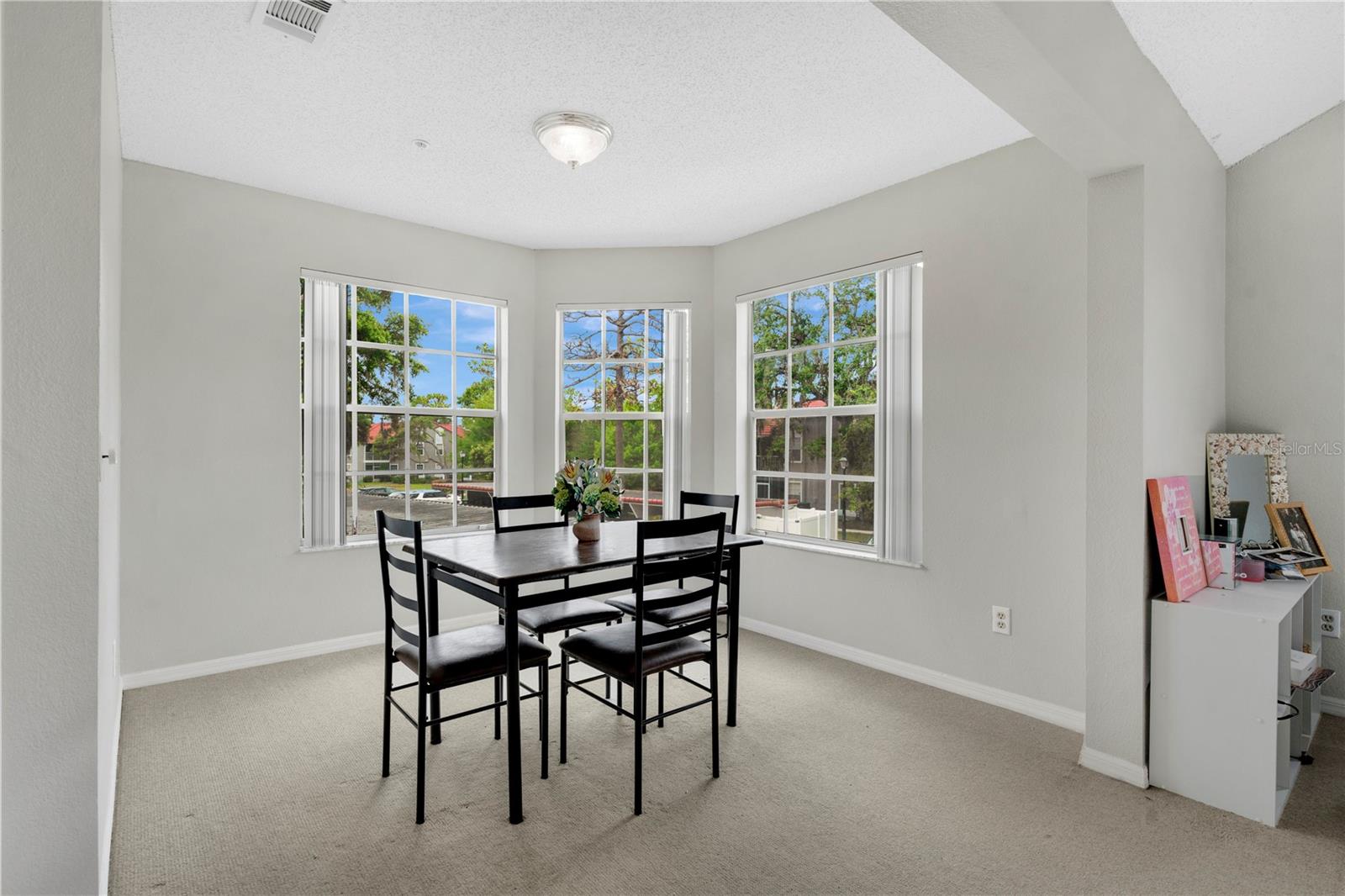 Image 8 of 44 For 900 Northern Dancer Way 204