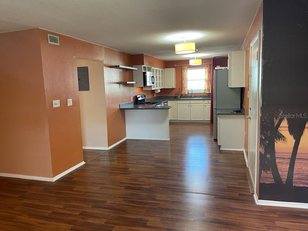 Image 4 of 22 For 525 Conway Road 135
