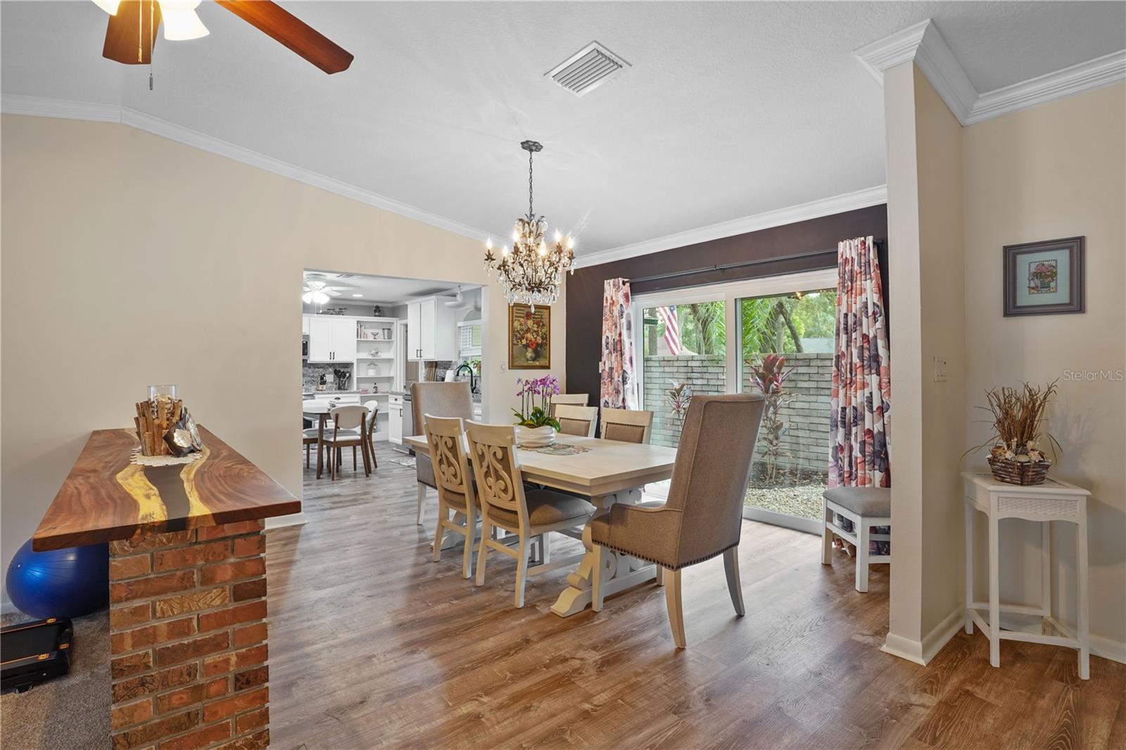 Image 10 of 54 For 203 Sweetwater Boulevard
