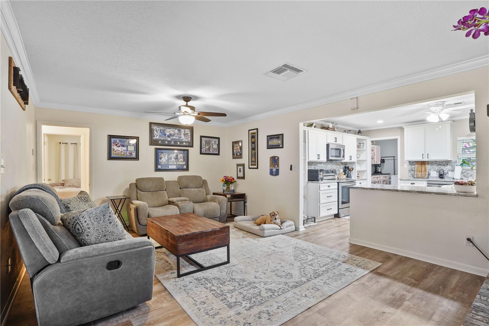 Image 19 of 54 For 203 Sweetwater Boulevard