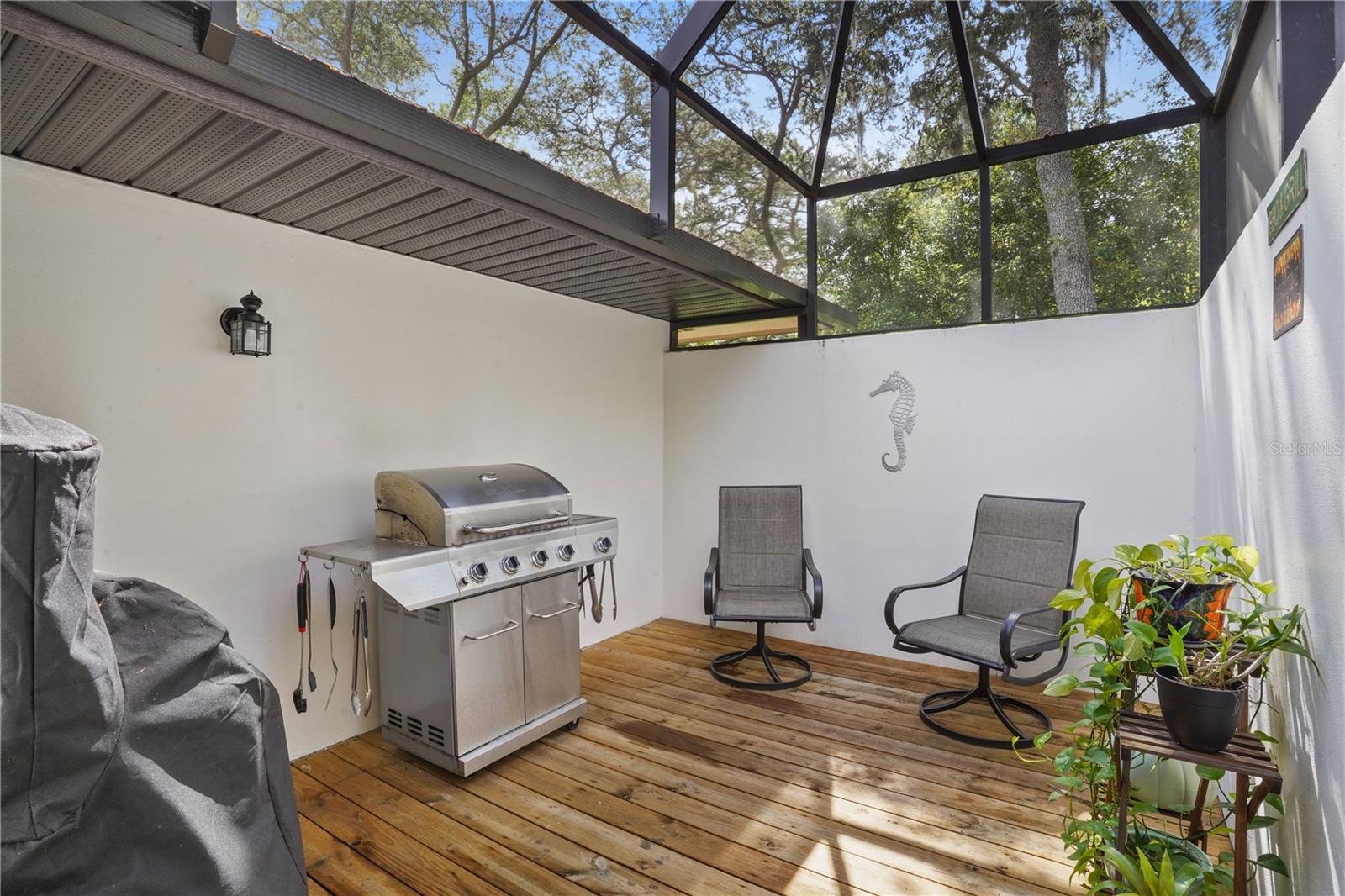 Image 38 of 54 For 203 Sweetwater Boulevard