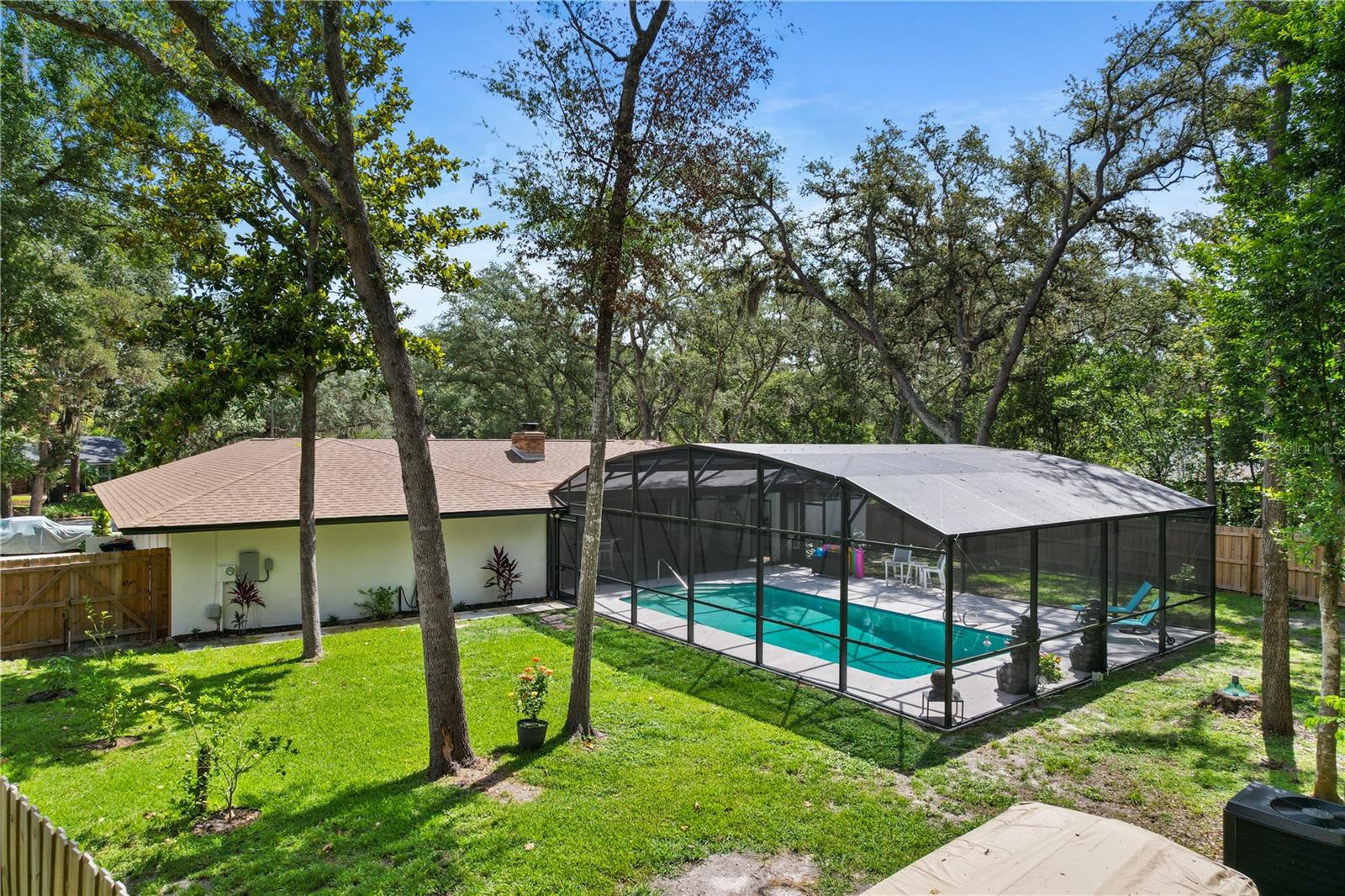 Image 41 of 54 For 203 Sweetwater Boulevard