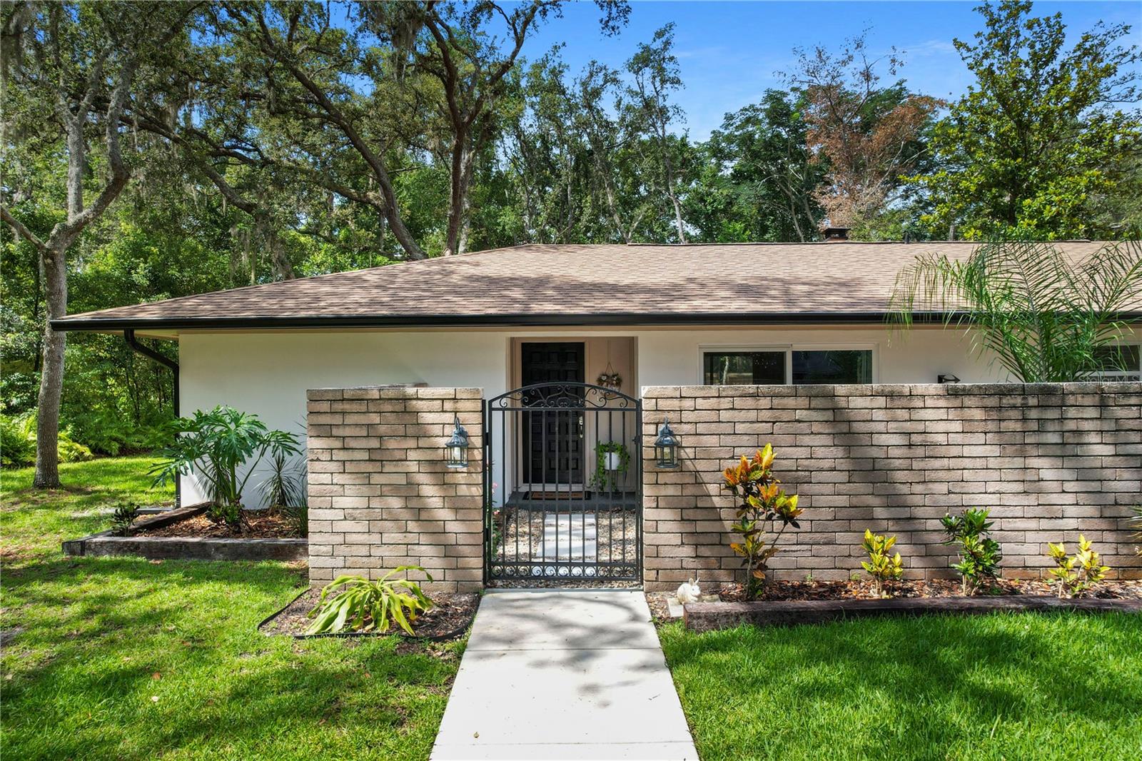 Image 6 of 54 For 203 Sweetwater Boulevard