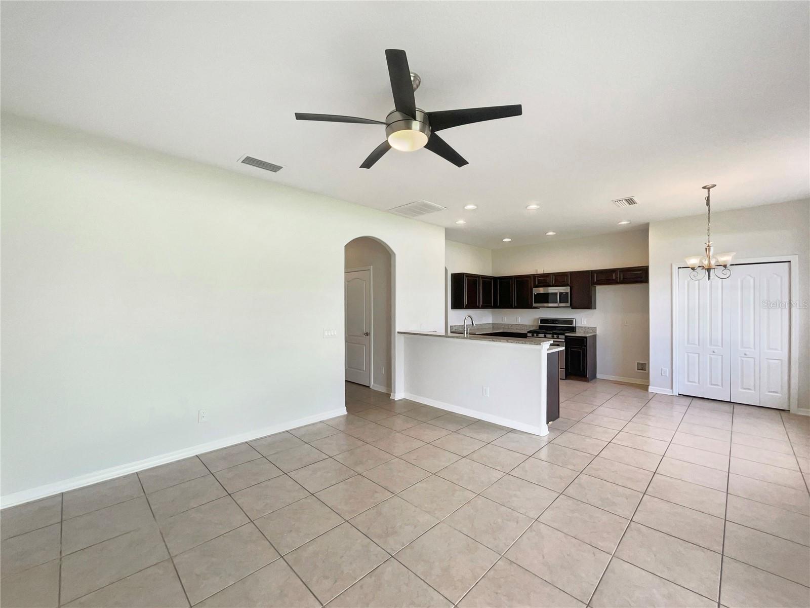 Image 13 of 27 For 10429 Avelar Ridge Drive