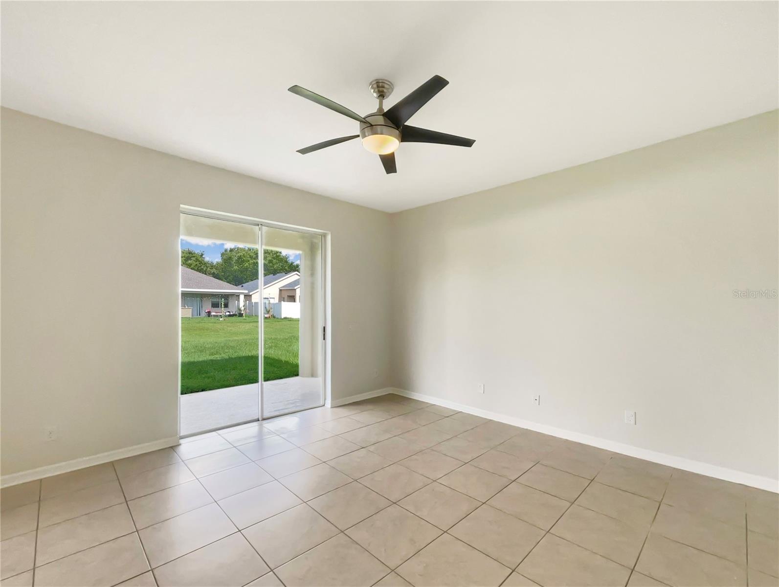 Image 14 of 27 For 10429 Avelar Ridge Drive