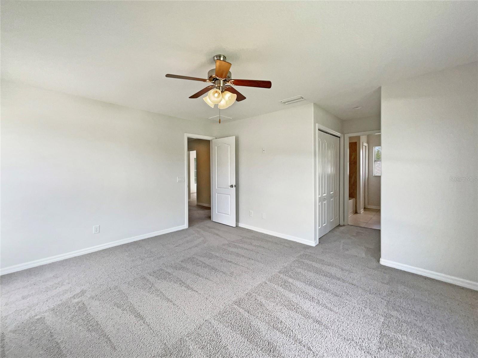 Image 18 of 27 For 10429 Avelar Ridge Drive