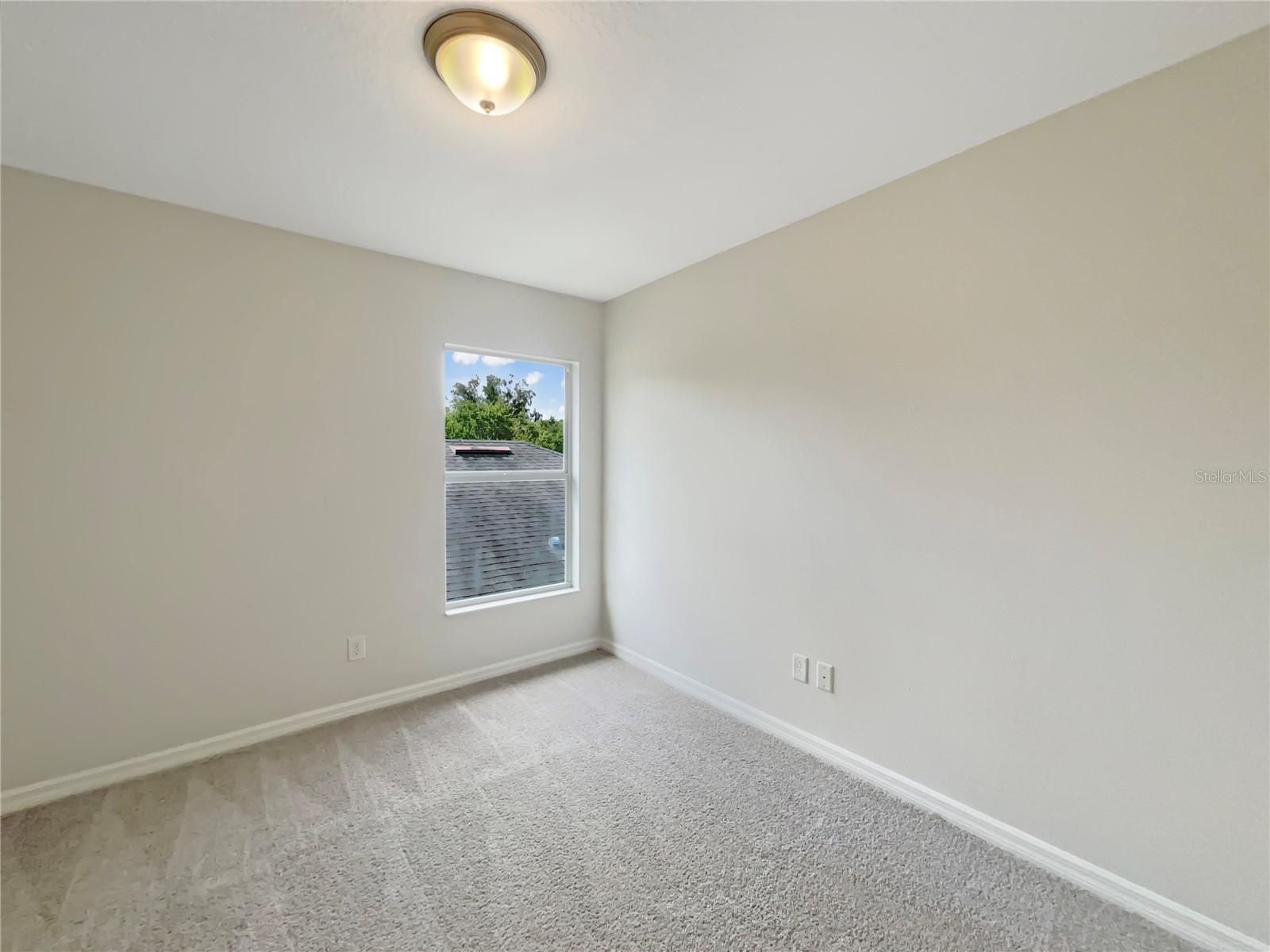 Image 20 of 27 For 10429 Avelar Ridge Drive