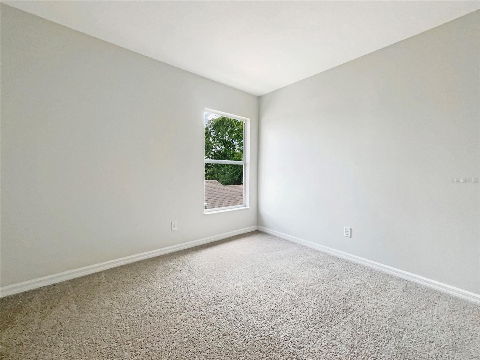 Image 5 of 27 For 10429 Avelar Ridge Drive