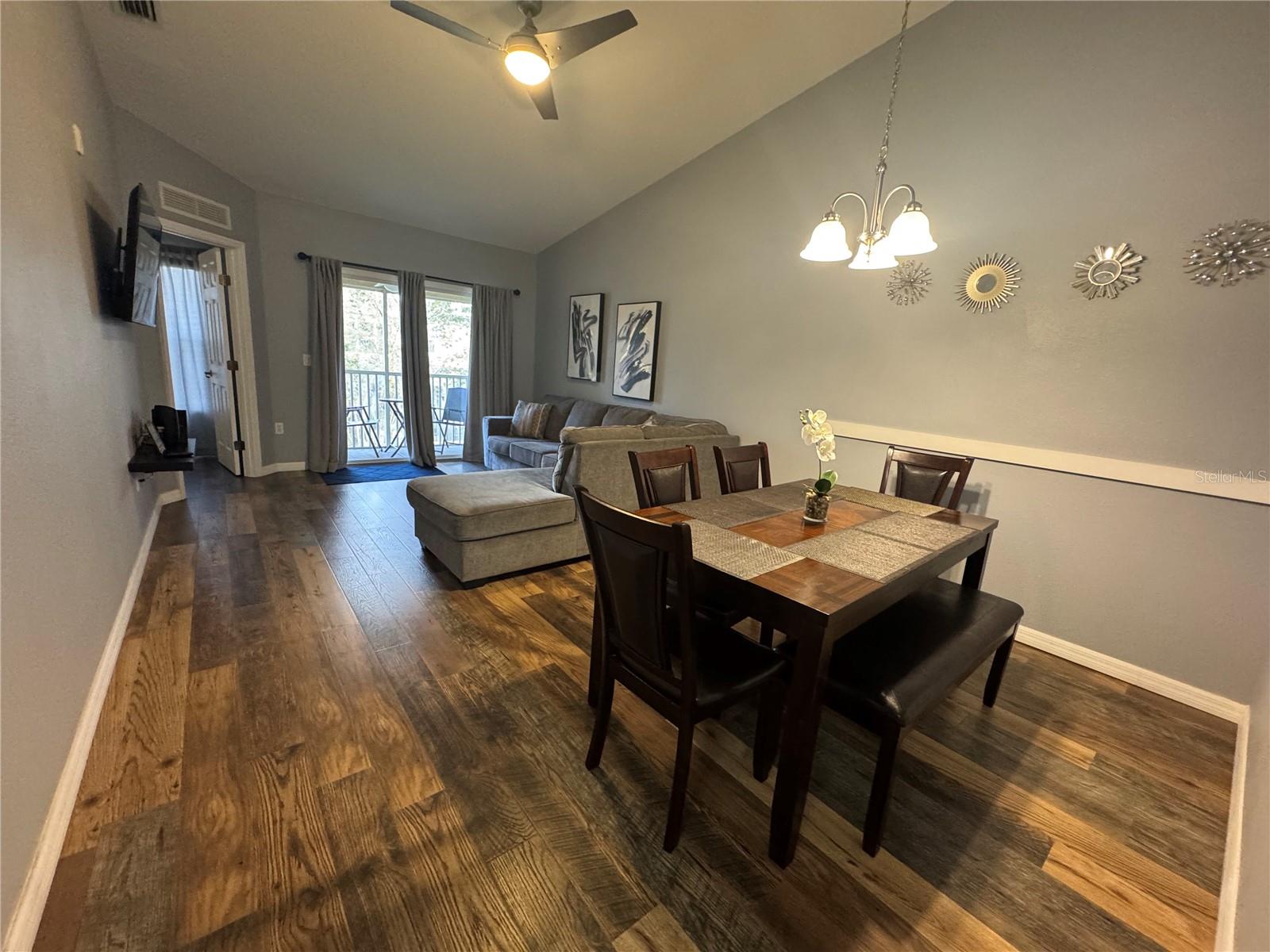 Image 7 of 42 For 2802 Club Cortile Circle B