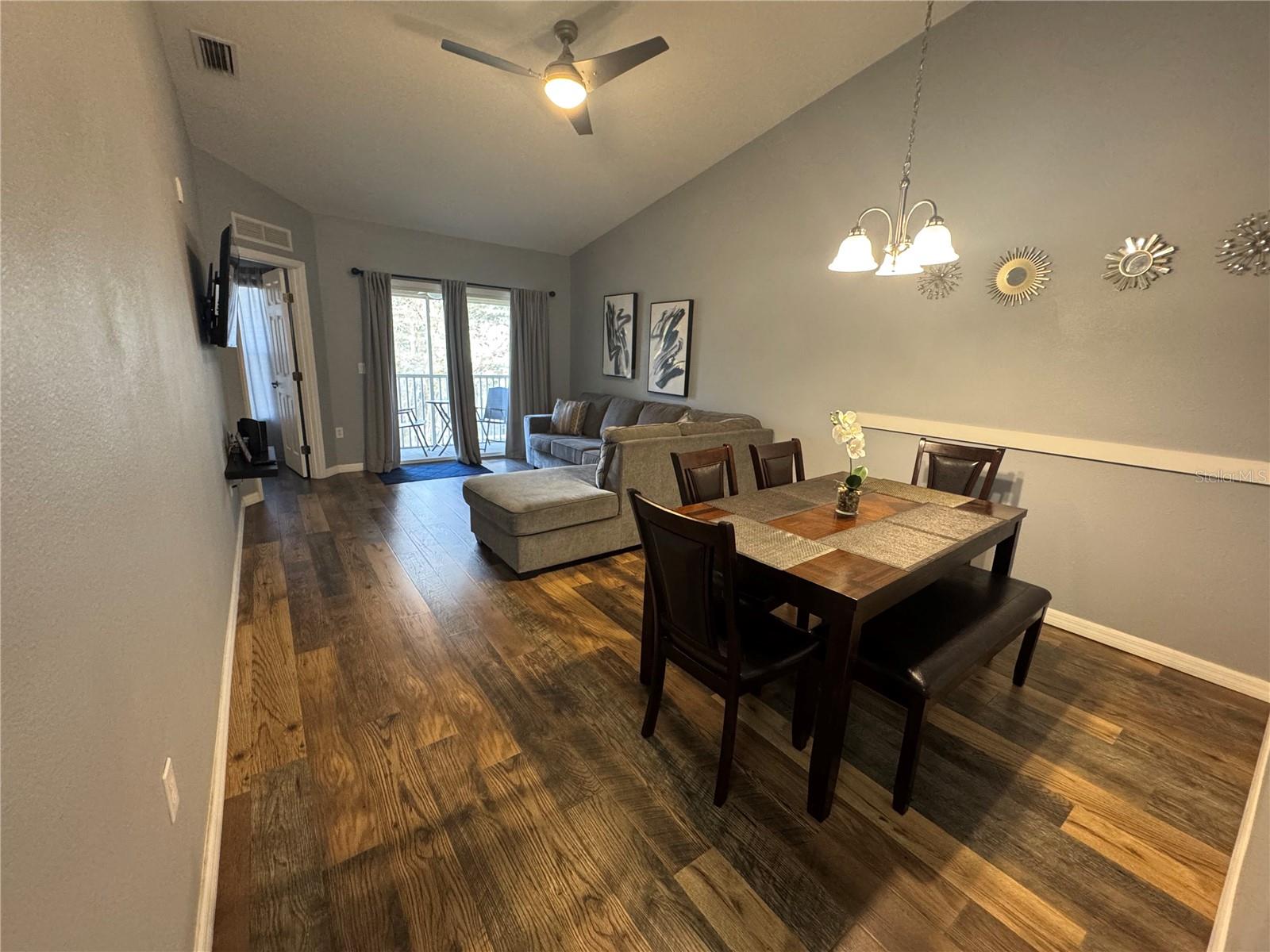 Image 8 of 42 For 2802 Club Cortile Circle B
