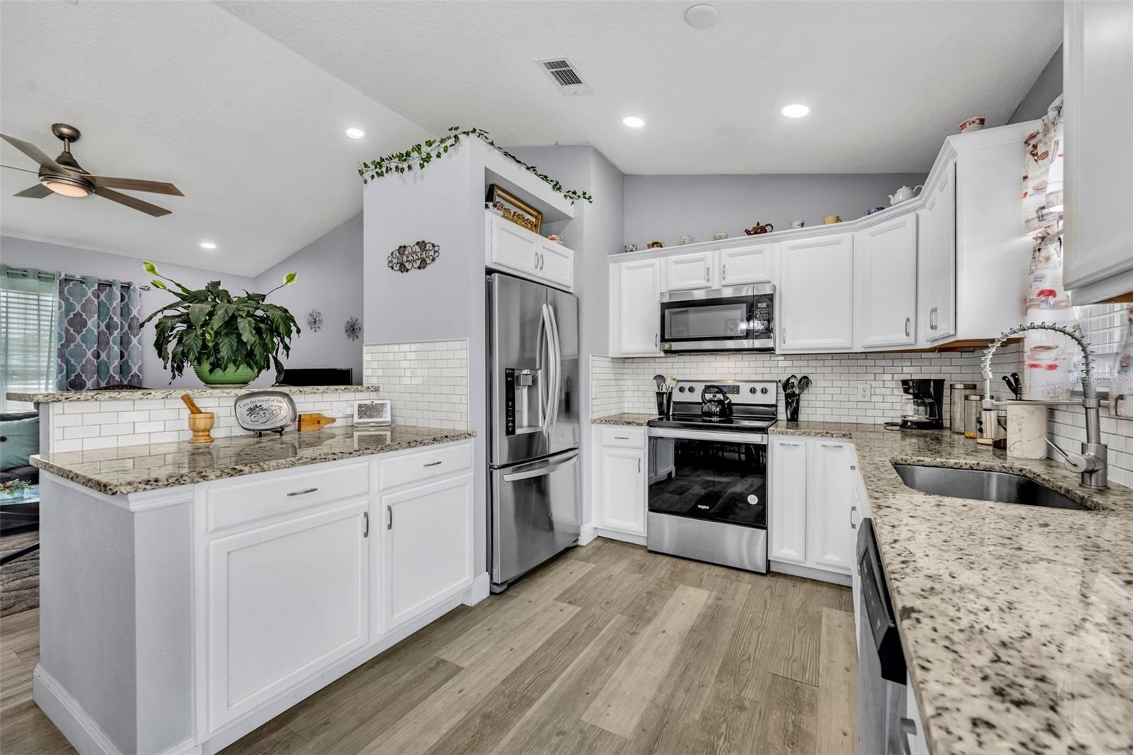 Image 11 of 28 For 3043 Mapleshade Street