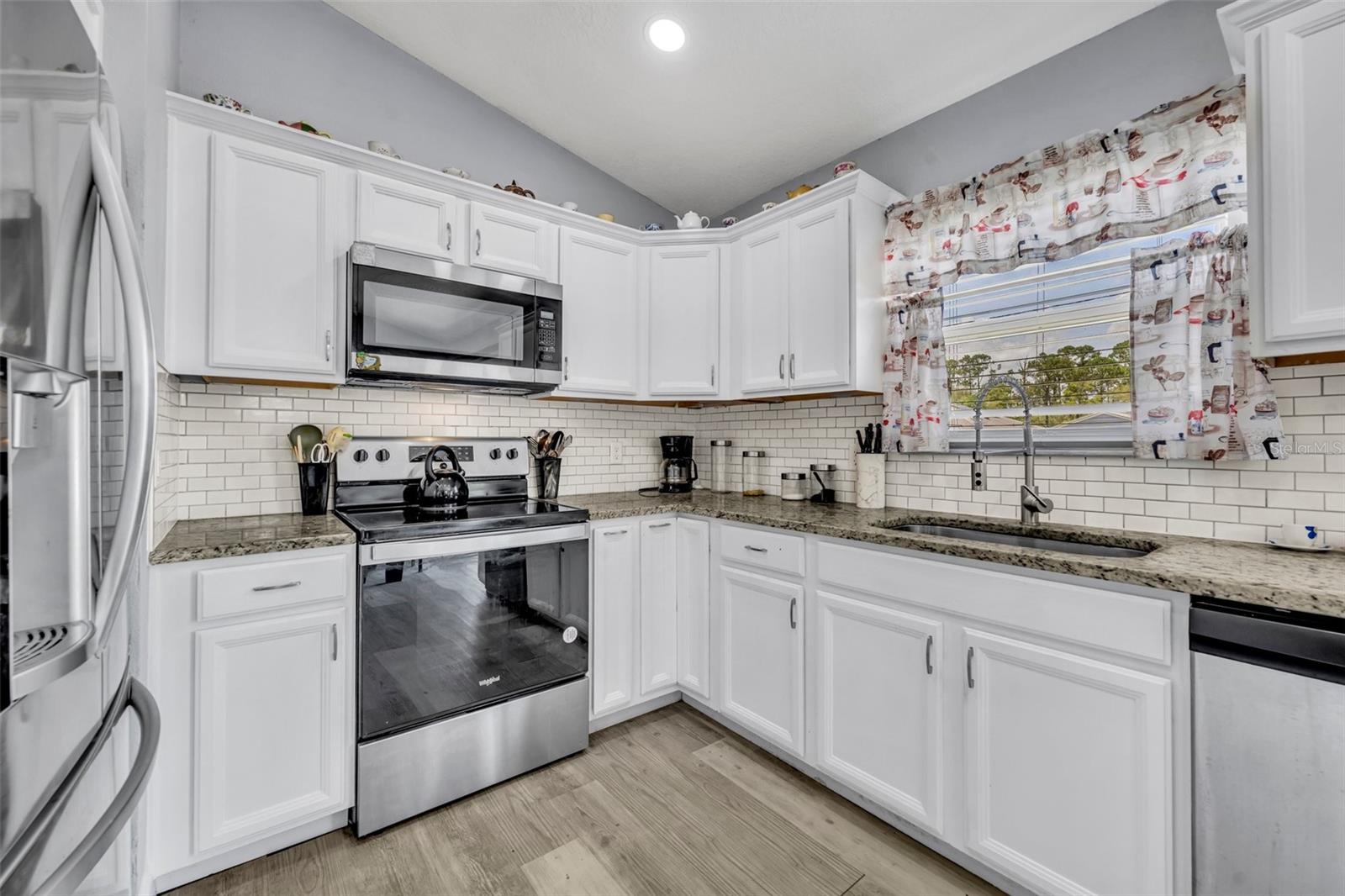 Image 14 of 28 For 3043 Mapleshade Street