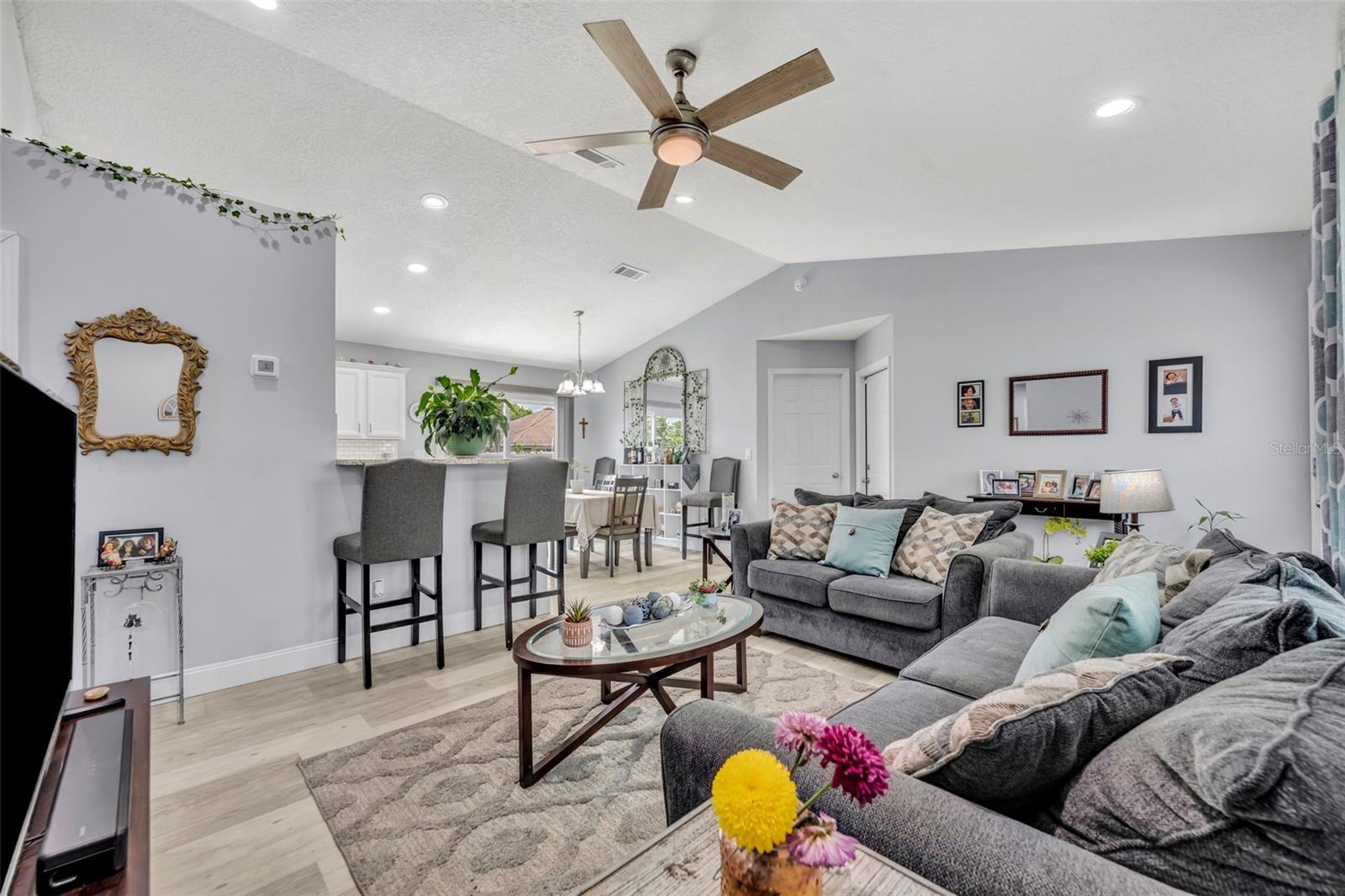 Image 6 of 28 For 3043 Mapleshade Street