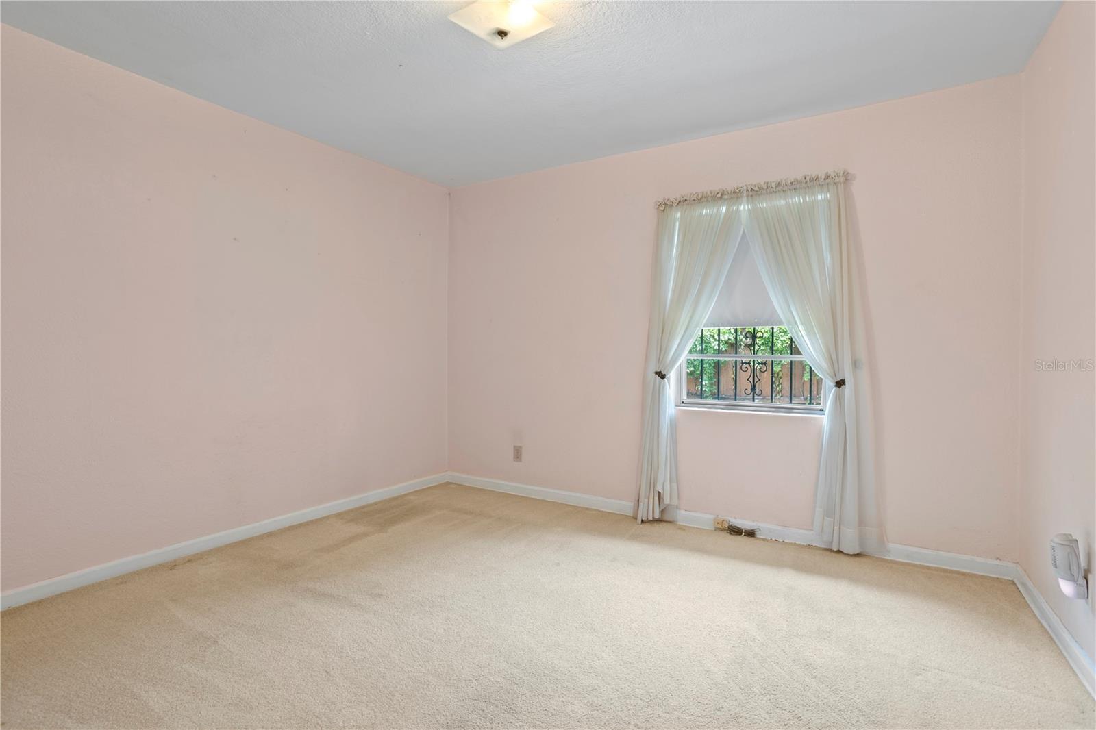 Image 15 of 47 For 3223 Orange Avenue