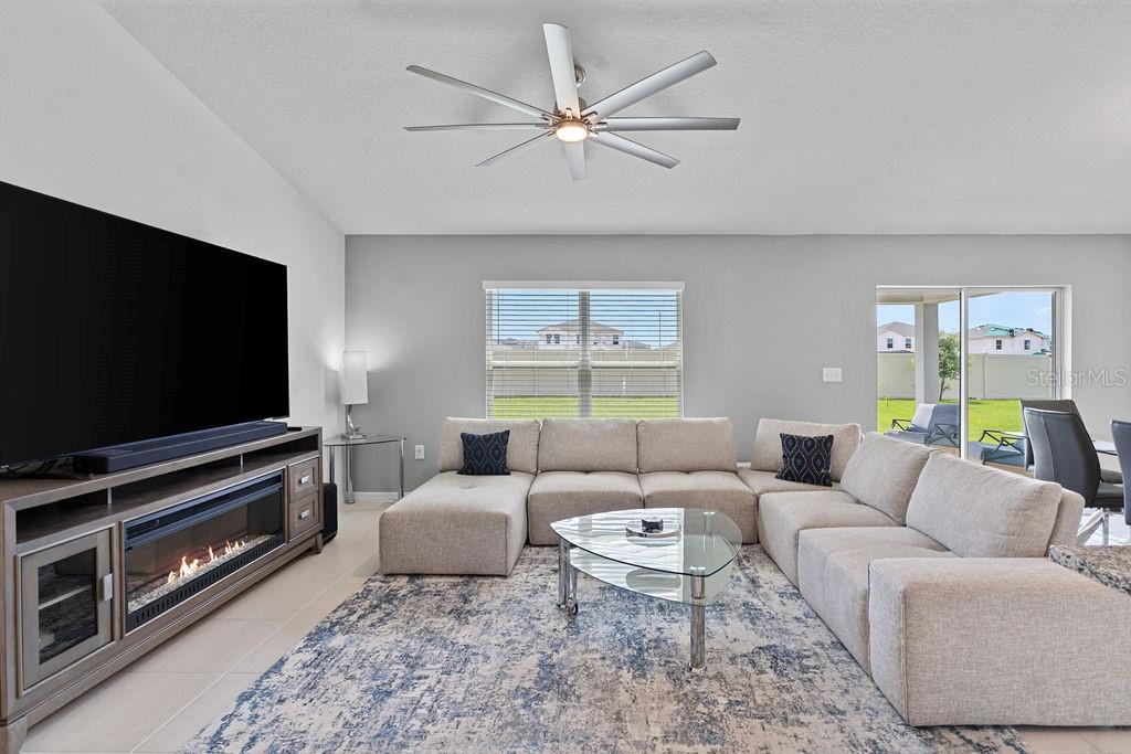 Image 26 of 37 For 232 Summerlin Loop