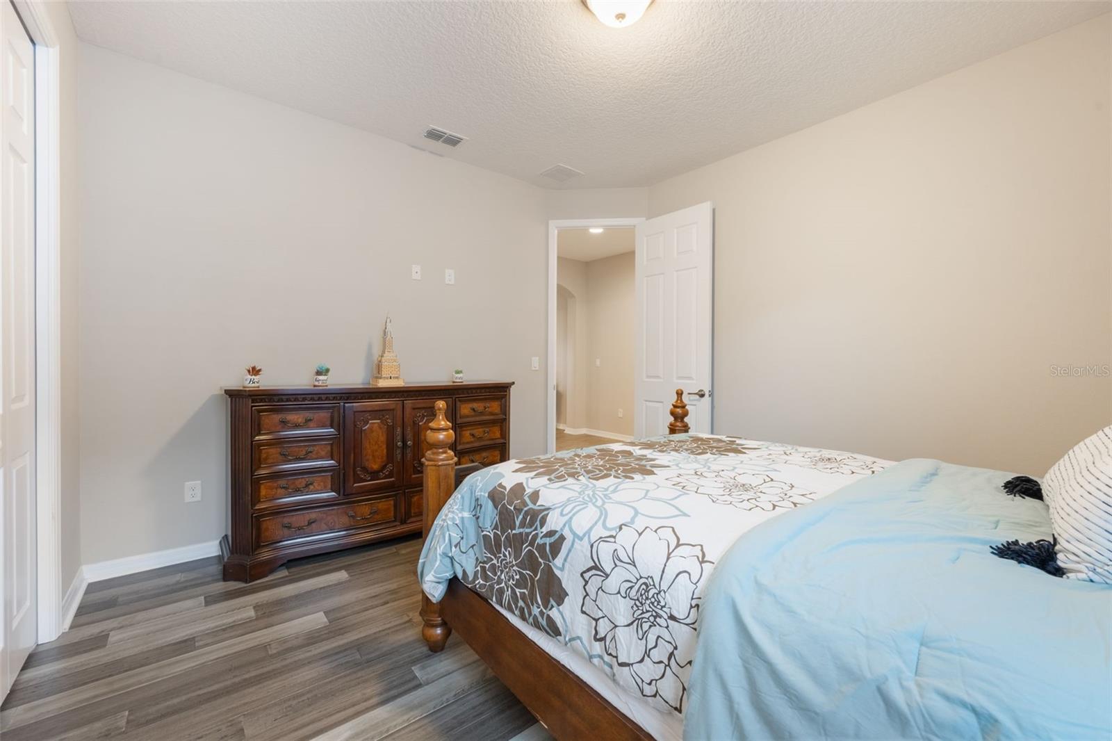 Image 35 of 69 For 31961 Redtail Reserve Boulevard