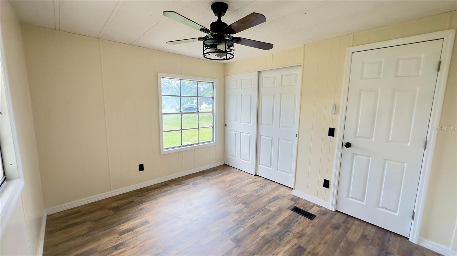 Image 18 of 31 For 2041 173rd Avenue