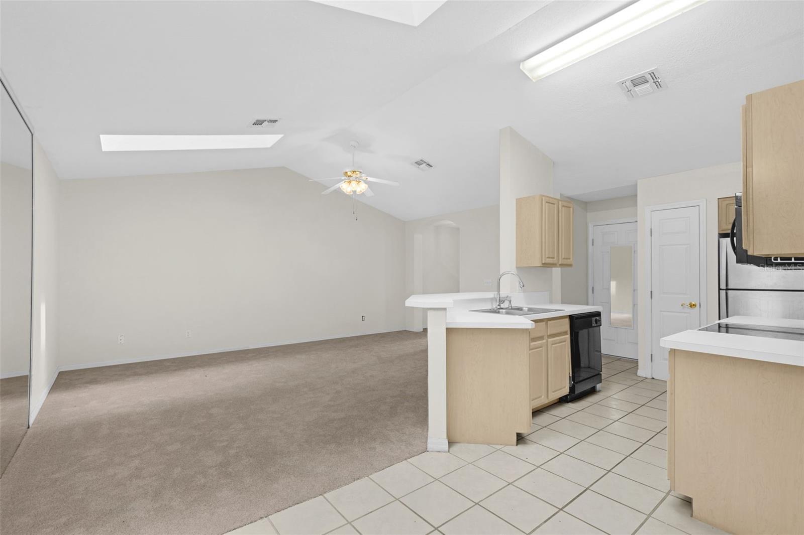 Image 4 of 18 For 2404 20th Terrace