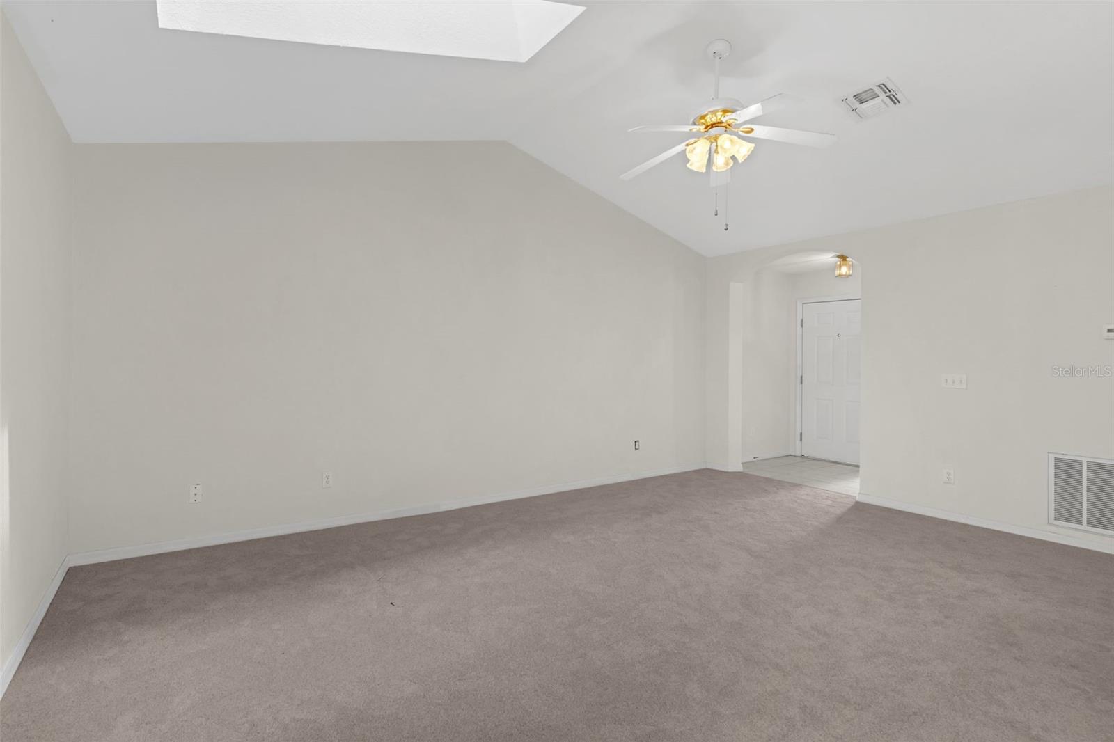 Image 7 of 18 For 2404 20th Terrace