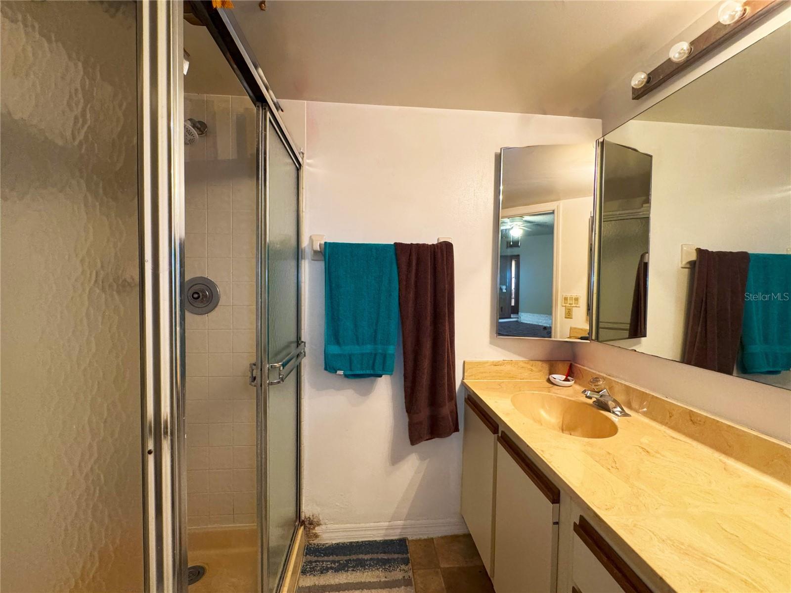 Image 11 of 19 For 5327 Bamboo Court 426