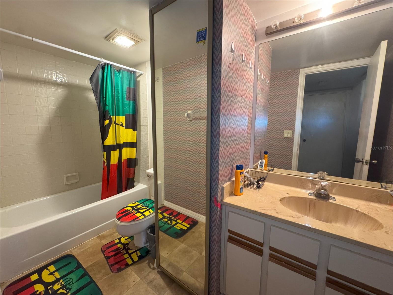 Image 13 of 19 For 5327 Bamboo Court 426