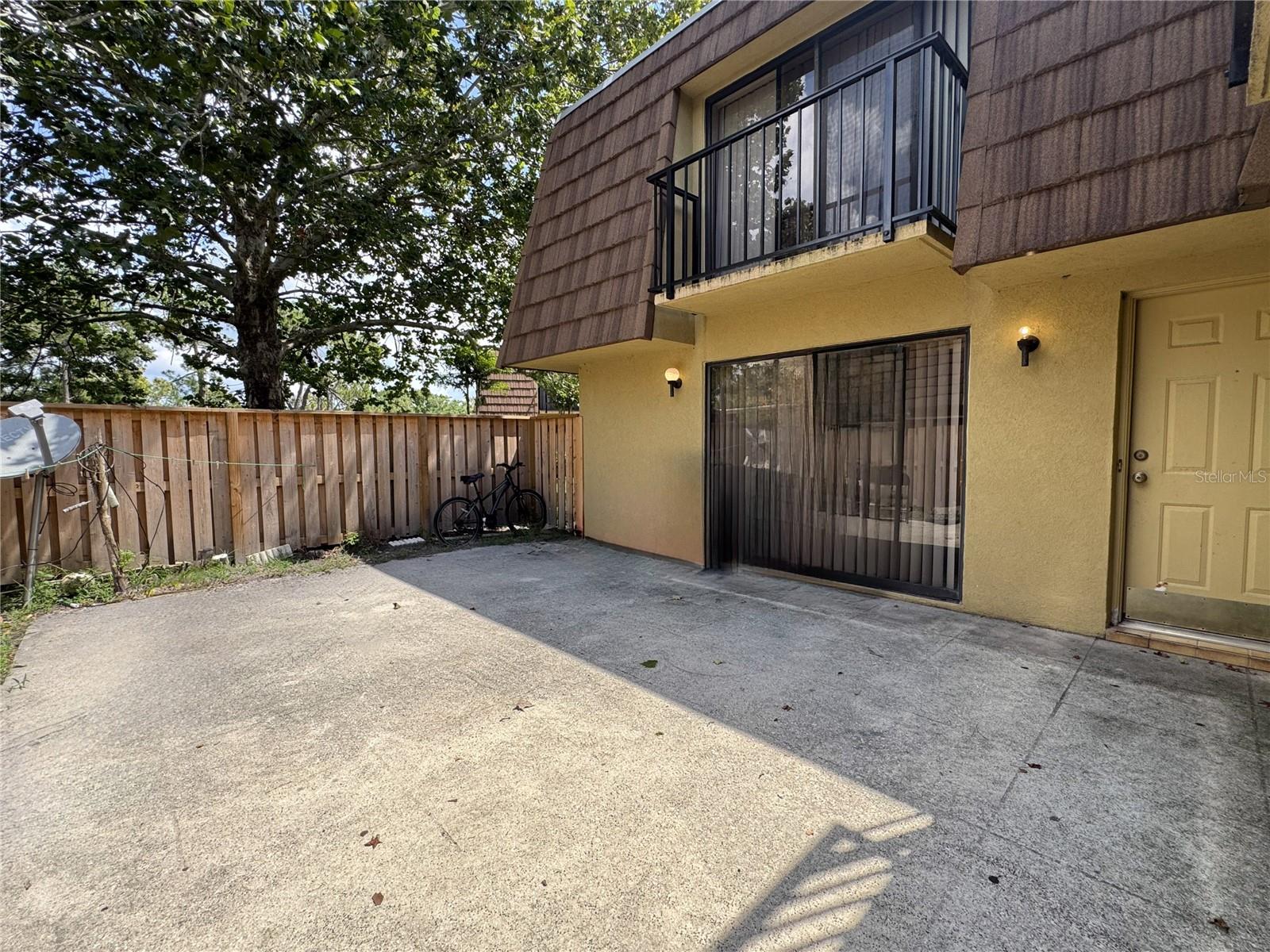Image 14 of 19 For 5327 Bamboo Court 426
