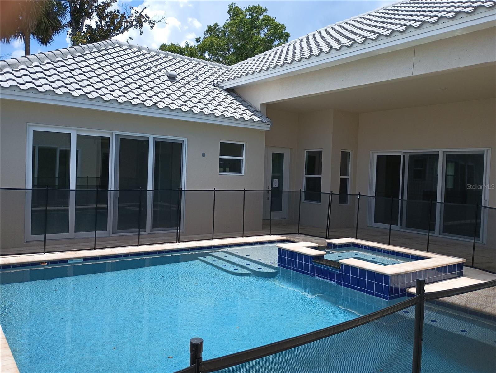 Image 3 of 9 For 136 New Leatherwood Drive