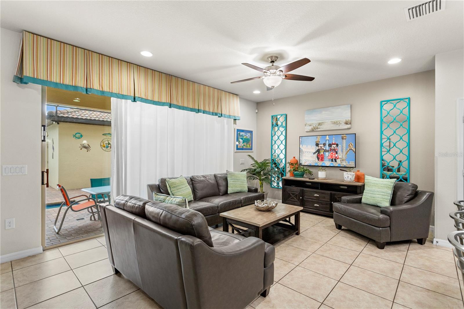 Image 4 of 48 For 1909 Majorca Drive