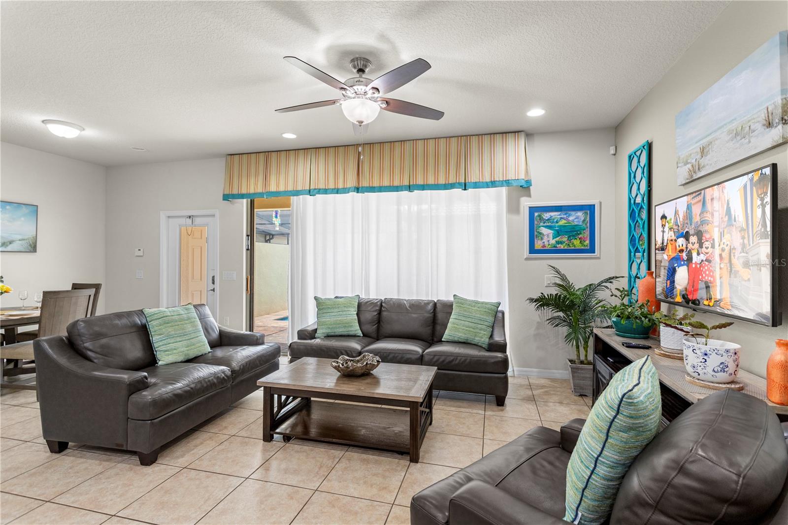 Image 5 of 48 For 1909 Majorca Drive