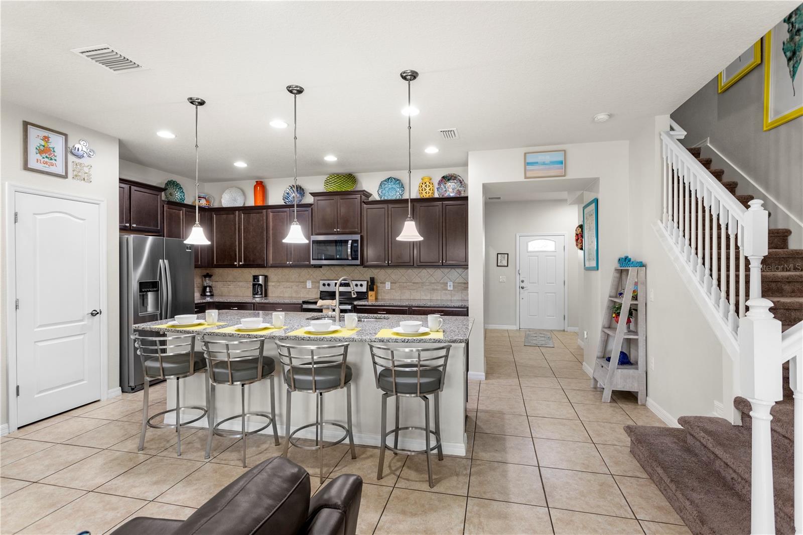 Image 6 of 48 For 1909 Majorca Drive