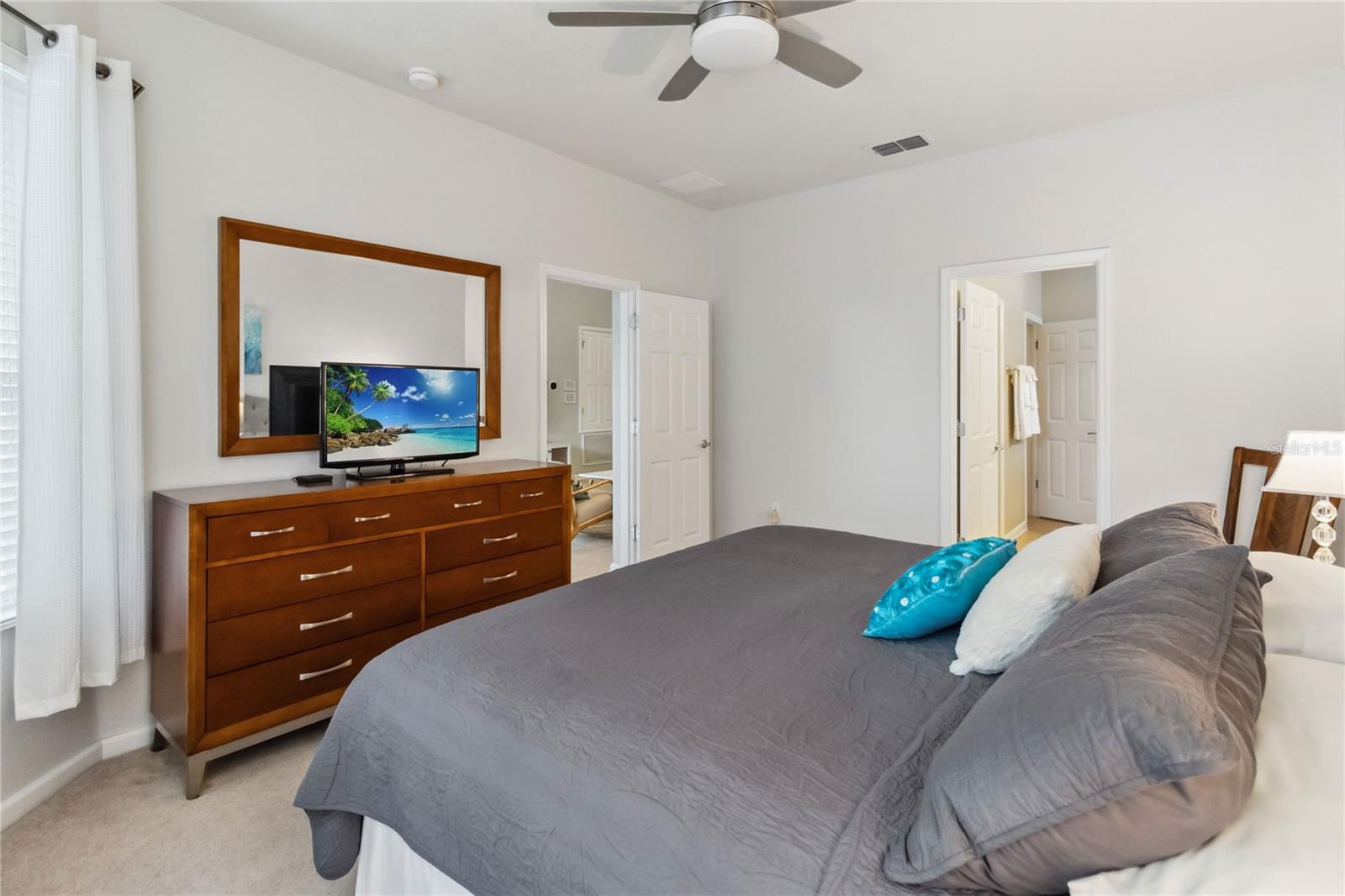 Image 16 of 62 For 2616 Bowring Street