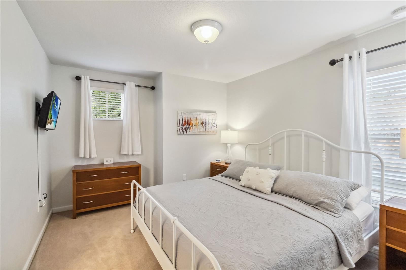 Image 34 of 62 For 2616 Bowring Street