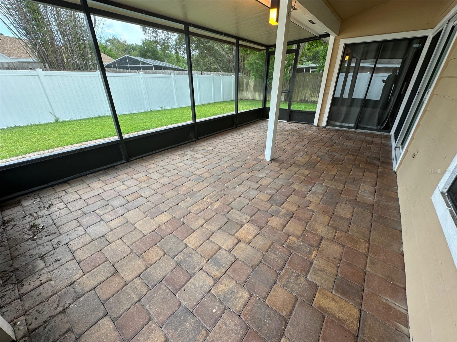 Image 16 of 19 For 3976 Waterview Loop