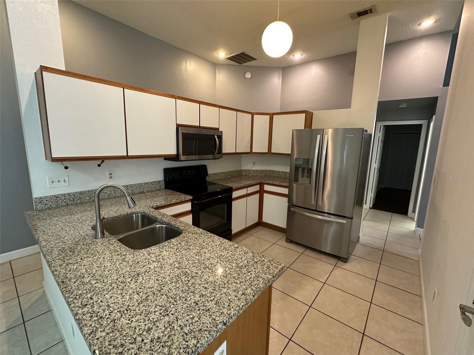 Image 3 of 19 For 3976 Waterview Loop