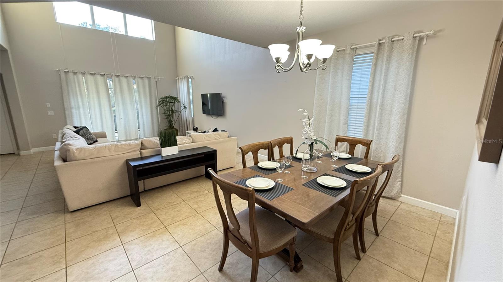Image 6 of 61 For 8940 Sugar Palm Road