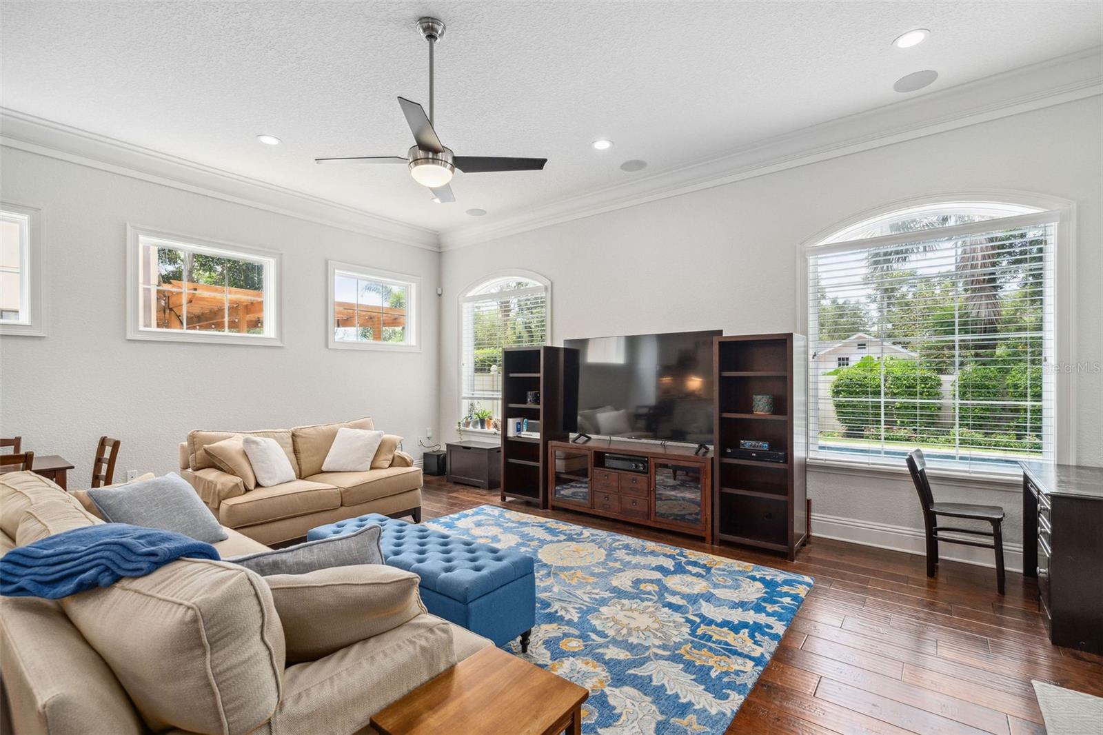 Image 16 of 37 For 528 Greely Street